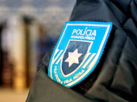 Castelo Branco: Jovem de 26 anos detida após injúrias a agente da PSP

