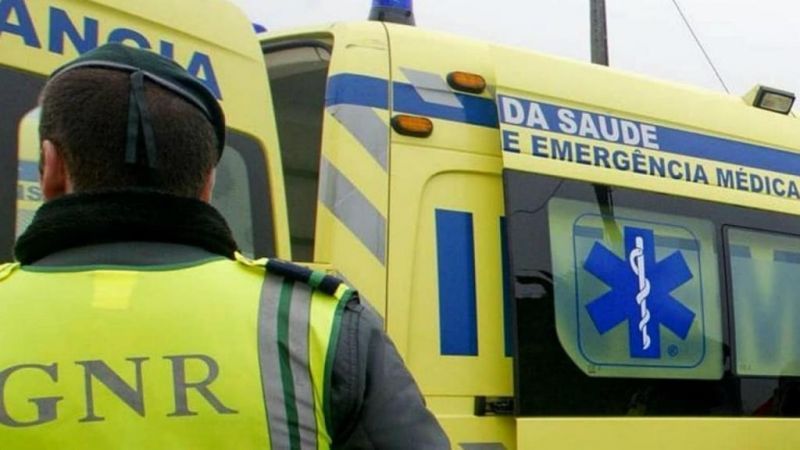 motociclista-morre-apys-se-despistar-num-arruamento-na-serty