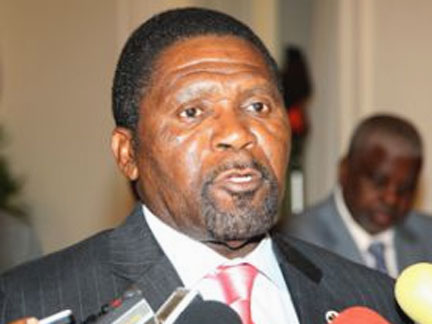 Angola/Eleições: Líder da UNITA anuncia que vai impugnar eleições