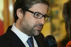 Marco António Costa anuncia reforço de 500 técnicos para RSI