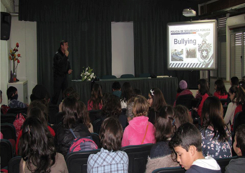Castelo Branco: Ação de sensibilização e prevenção de bullying em escola