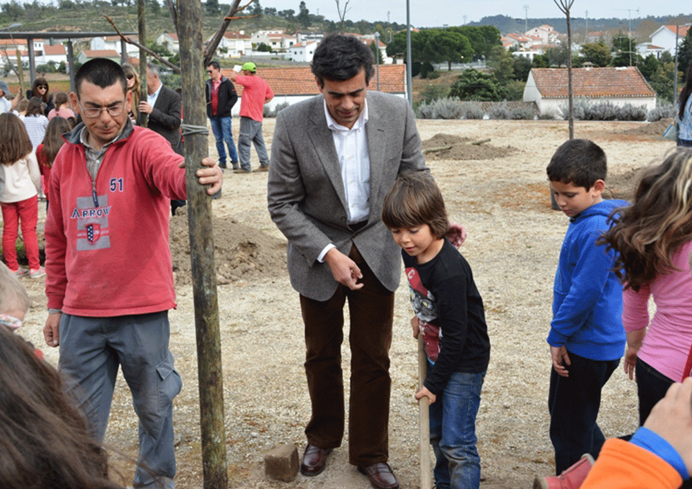 Vila Velha de Ródão: Autarquia e Agrupamento de Escolas comemoram Dia Mundial da Árvore