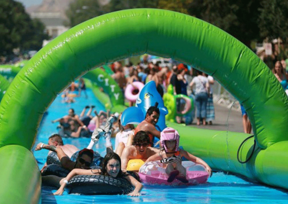 Em Castelo Branco o Verão nunca mais será o mesmo... "City Water Slide"