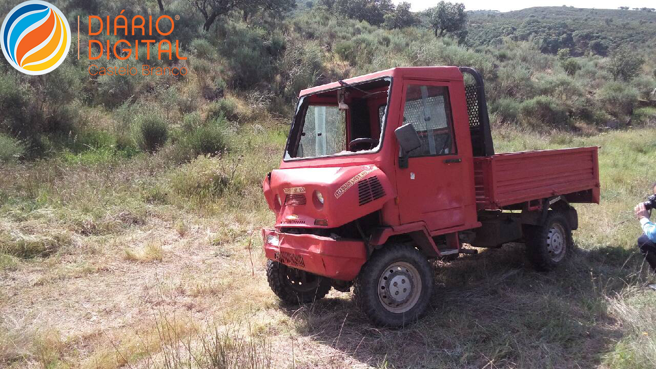 Salvaterra do Extremo:  Idosa de 82 anos morre em despiste ontem, marido ferido só hoje consegue pedir ajuda