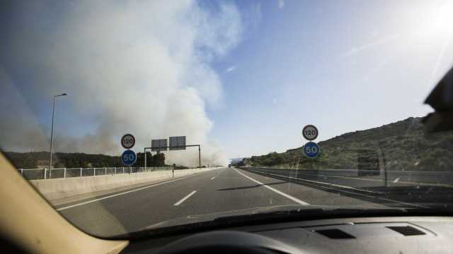 Incêndios: Trânsito cortado na A23 em Santarém e em três estradas em Castelo Branco