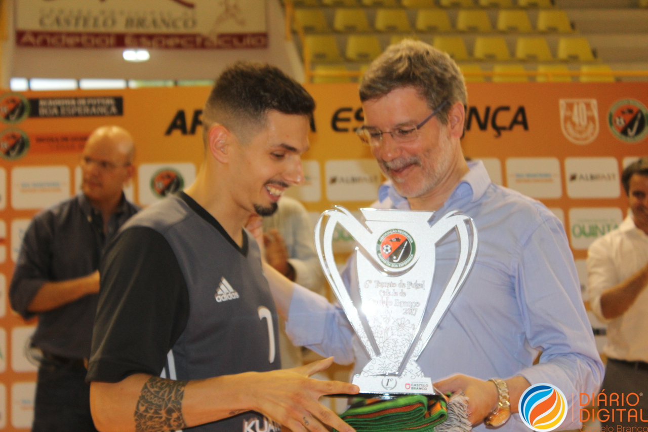 Futsal: SL Benfica vence torneio Cidade de Castelo Branco