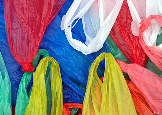 Taxa de sacos leves pode alargar-se a sacos de plástico mais espessos
