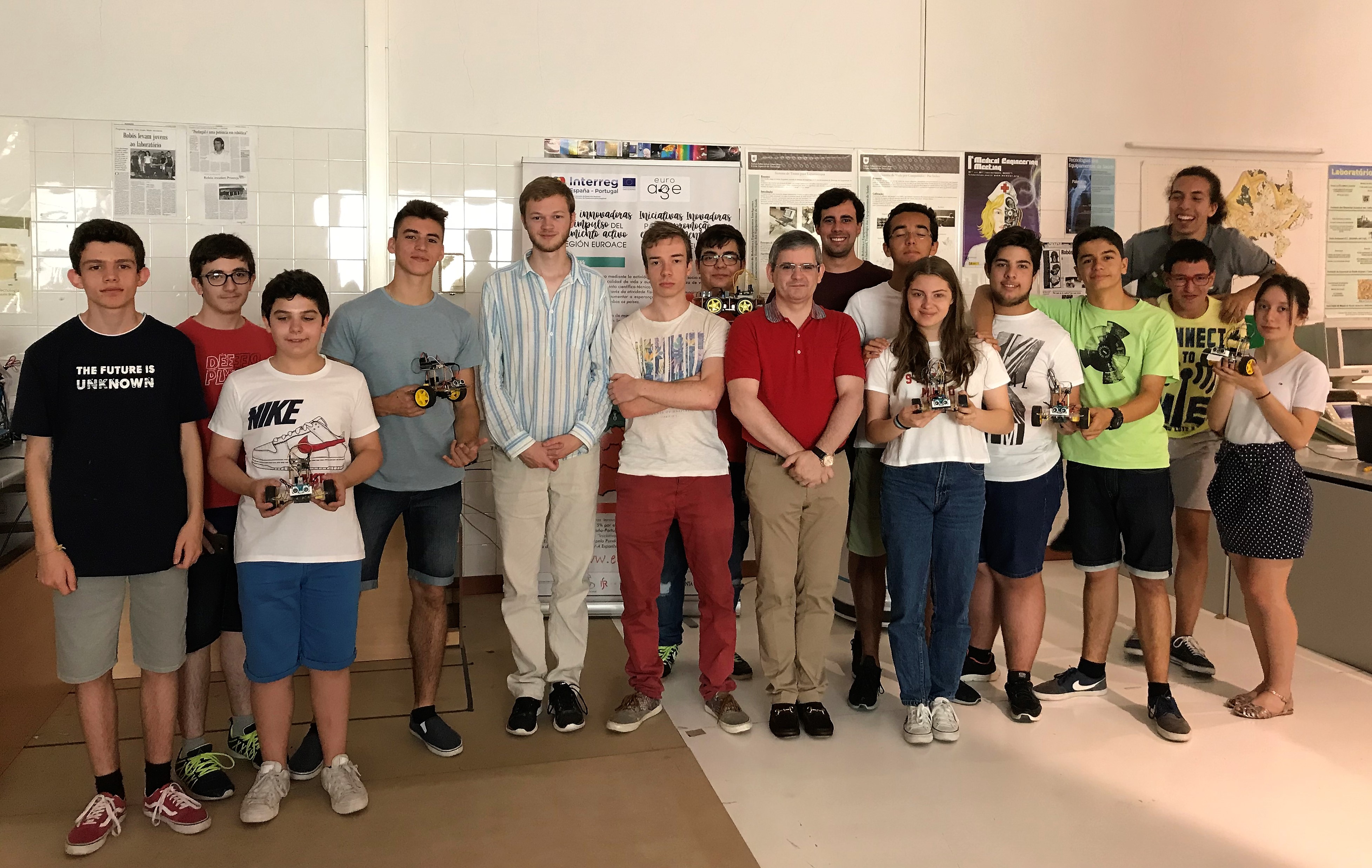 Castelo Branco: Construir Robôs Inteligentes no laboratório de robótica do IPCB