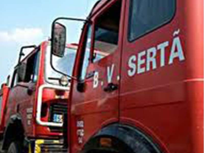 Incêndio na Sertã em resolução mas rescaldo vai demorar 