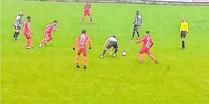 Benfica e Castelo Branco empata 0-0 com Marinhense em casa