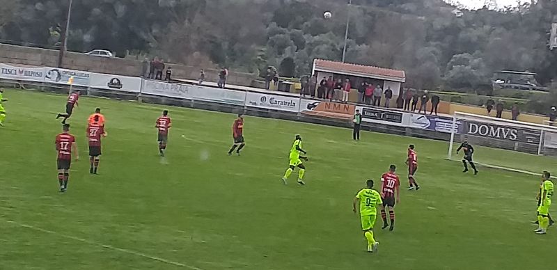 Benfica e Castelo Branco goleia Fontinhas por 6-0