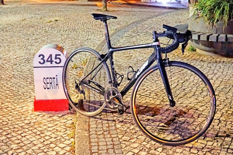 Comitiva fez paragem na Sertã - 12 Ciclistas pedalaram a EN2 em 24 horas
