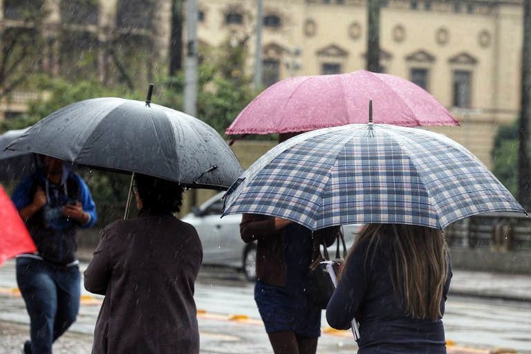 Mau tempo: Distrito de Castelo Branco sob aviso laranja devido à chuva forte