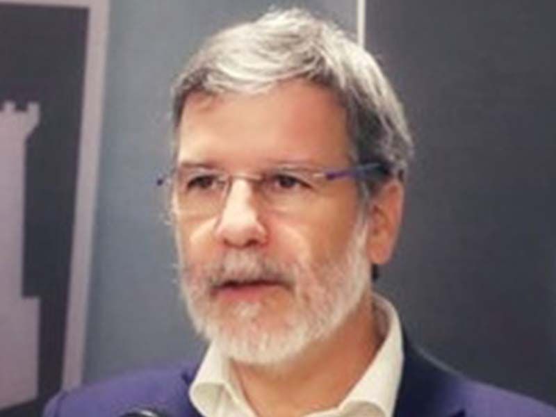 Castelo Branco: Luís Correia queria cargo na CCDR 
Centro para desistir de candidatura - Público 