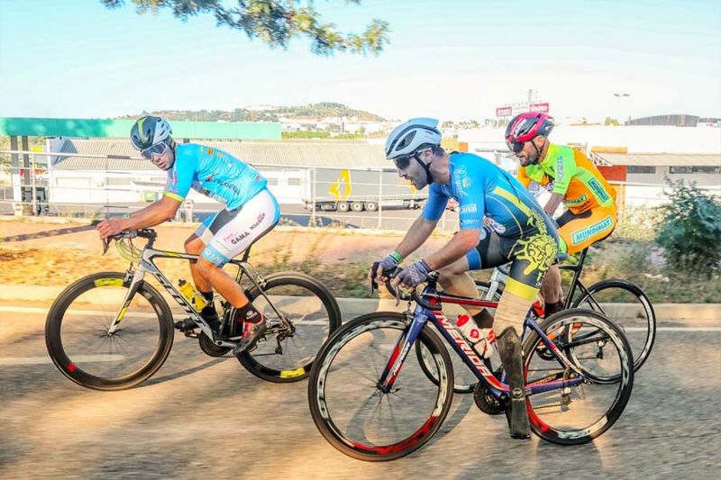 Nacionais de ciclismo de estrada com corrida de fundo em Castelo Branco