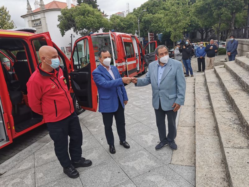 Castelo Branco: Câmara investe 111 mil euros em viatura de desencarceramento e ambulância de socorro