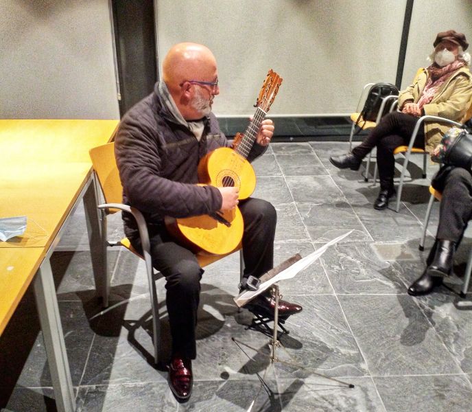 Castelo Branco: RABI promoveu palestra “Vamos Cantar as Janeiras na Tradição Popular da Beira – Baixa” na Biblioteca Municipal 