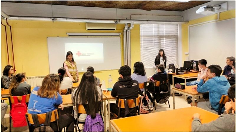 Castelo Branco: Delegação da Cruz Vermelha fala da importância do voluntariado ao Agrupamento de Escolas de Vila Velha de Ródão 