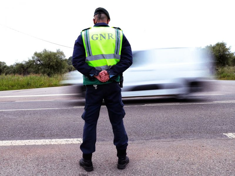 Autoridades iniciam campanha de segurança rodoviária 