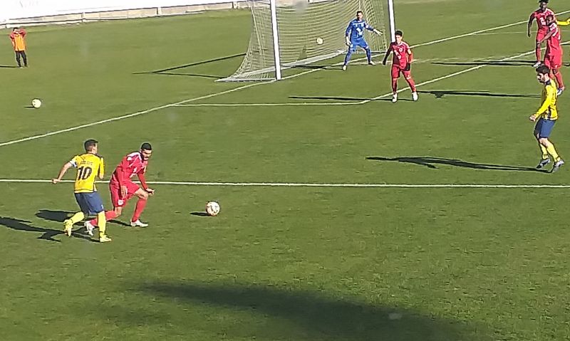 Benfica e Castelo Branco empata 1-1 com Sintrense em casa