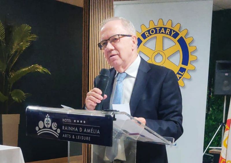 Castelo Branco: Rotary Club homenageou Vieira Pires e atribuiu PrÃ©mios Escolares por MÃ©rito
