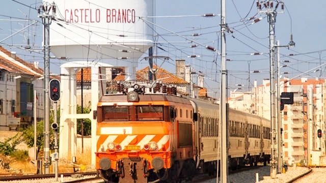 CP: Passe Ferroviário Nacional aprovado 