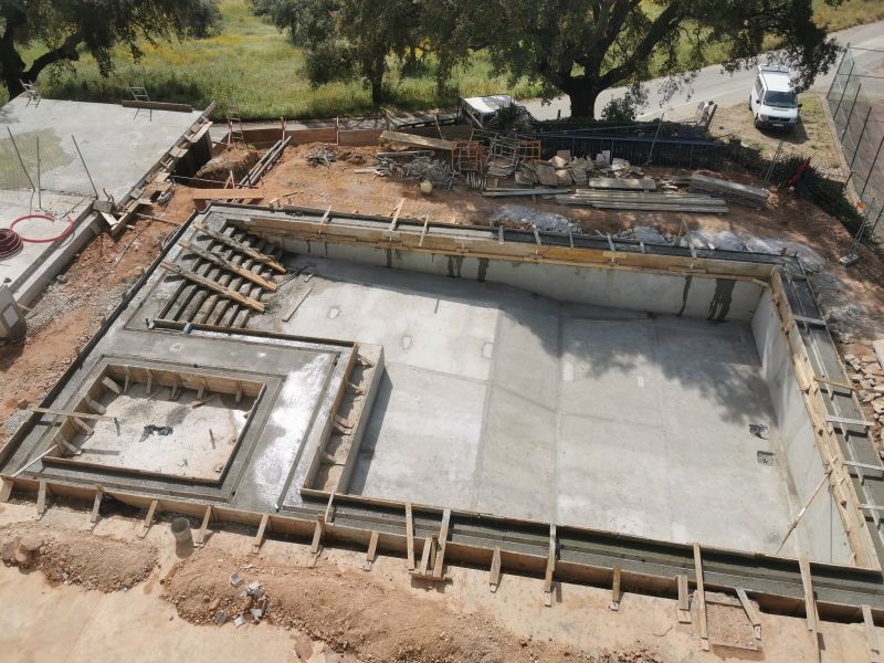 Meliã Castelo Branco investe em piscina exterior