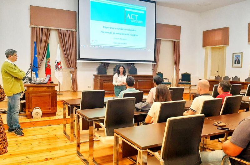 AEBB promoveu sessões de esclarecimento a empresários da Sertã