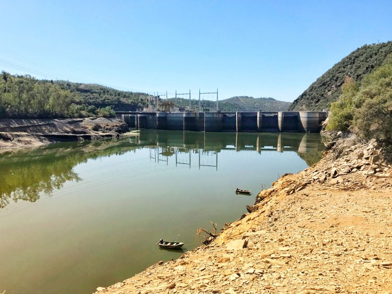 rodyo-municypio-contra-construyyo-de-central-de-bombagem-de-elevayyo-de-yagua-em-cedilho---espanha