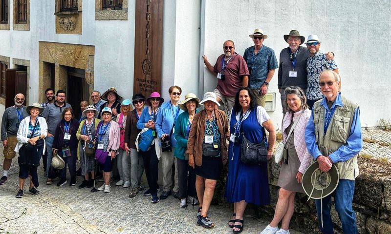 penamacor-dezenas-de-turistas-norte-americanos-conhecem-ccasa-ribeiro-sanchesc--