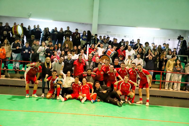 futsal-municypio-felicita-casa-do-benfica-em-oleiros-pela-conquista-de-tytulo-de-campeyo-distrital