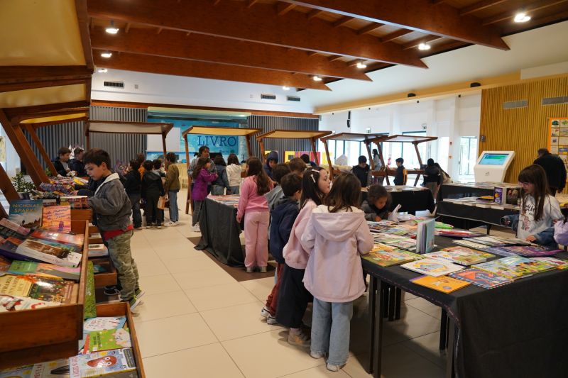 oleiros-oleiros-feira-do-livro-2025-concedeu-quatro-dias-de-leitura-cultura-e-partilha-