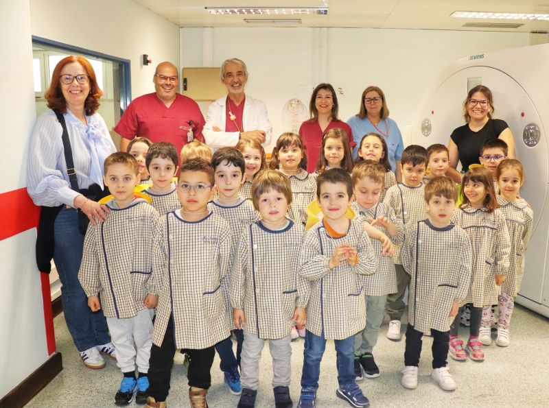 castelo-branco-crianyas-do-jardim-de-infyncia-dr.-alfredo-da-mota-visitam-hospital-para-aprender-e-perder-o-medo