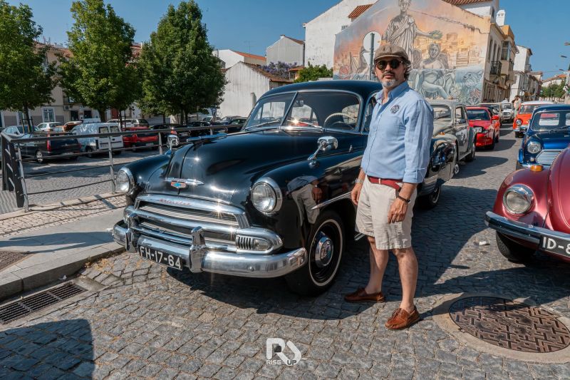 Castelo Branco: Clube de Automóveis Antigos celebrou 27 aniversário ao se passear até Nisa