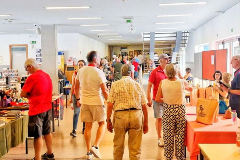 escola-byasica-de-castelo-branco-recebeu-3-encontro-nacional-de-colecionadores-e-2-feira-do-livro-usado---