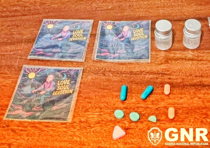 fundyo-gnr-detym-mulher-por-alegado-tryafico-de-lsd-e-ecstasy