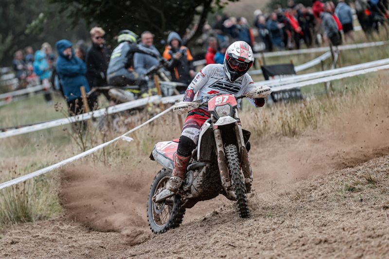 -lutas-pelos-tytulos-intensificam-se-com-a-chegada-do-endurogp-a-portugal-em-vila-de-rei