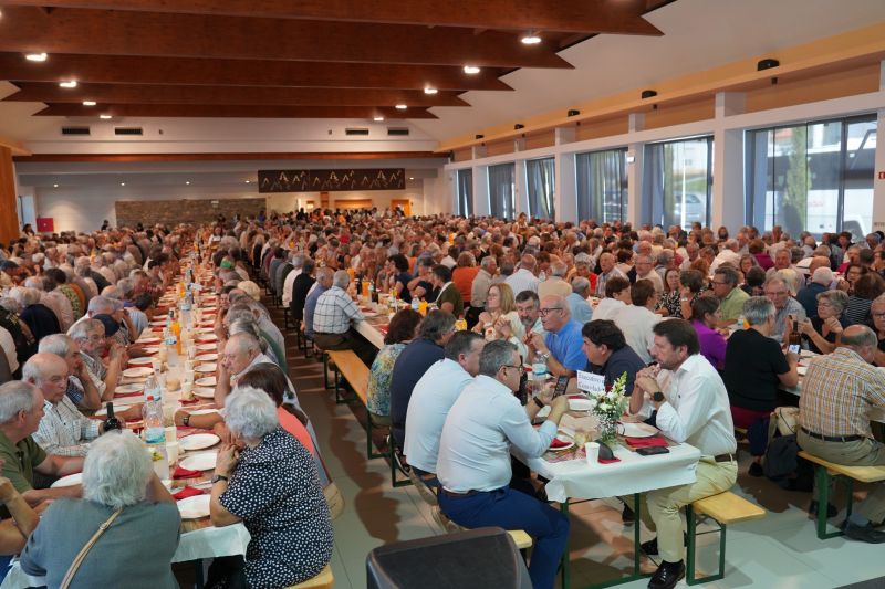 oleiros-comemorayyo-do-dia-synior-recebeu-mais-de-um-milhar-de-participantes