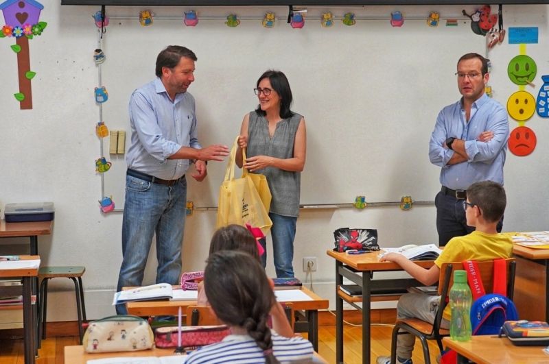 oleiros-cymara-municipal-oferece-cadernos-de-atividades-a-todos-os-alunos-do-aepaa