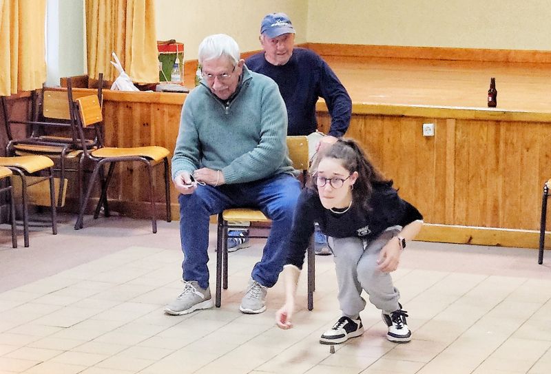 castelo-branco-torneio-de-pontinho-encerra-torneio-de-malha---ranking-2025-no-bairro-das--palmeiras