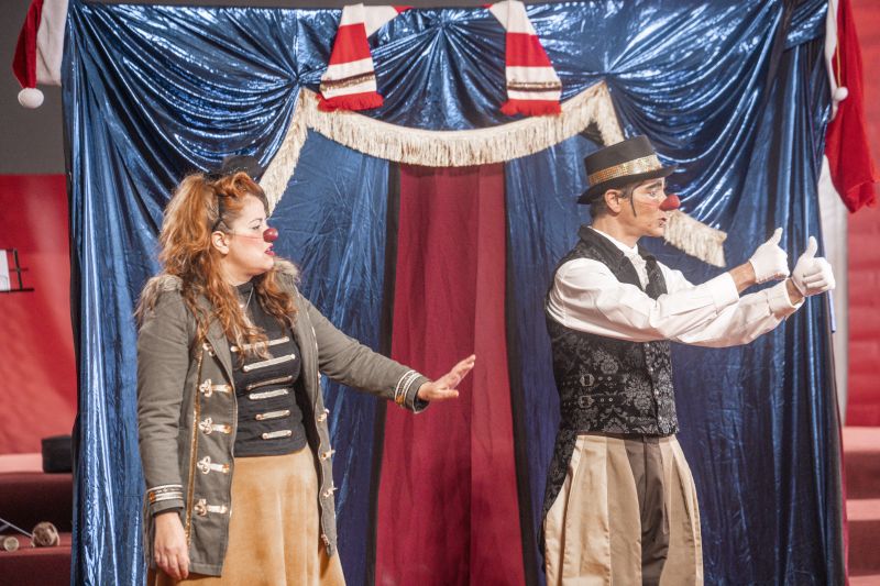 Penamacor: Festa de Natal do 1º Ciclo e Jardins de Infância animou crianças na Tenda Vila Madeiro